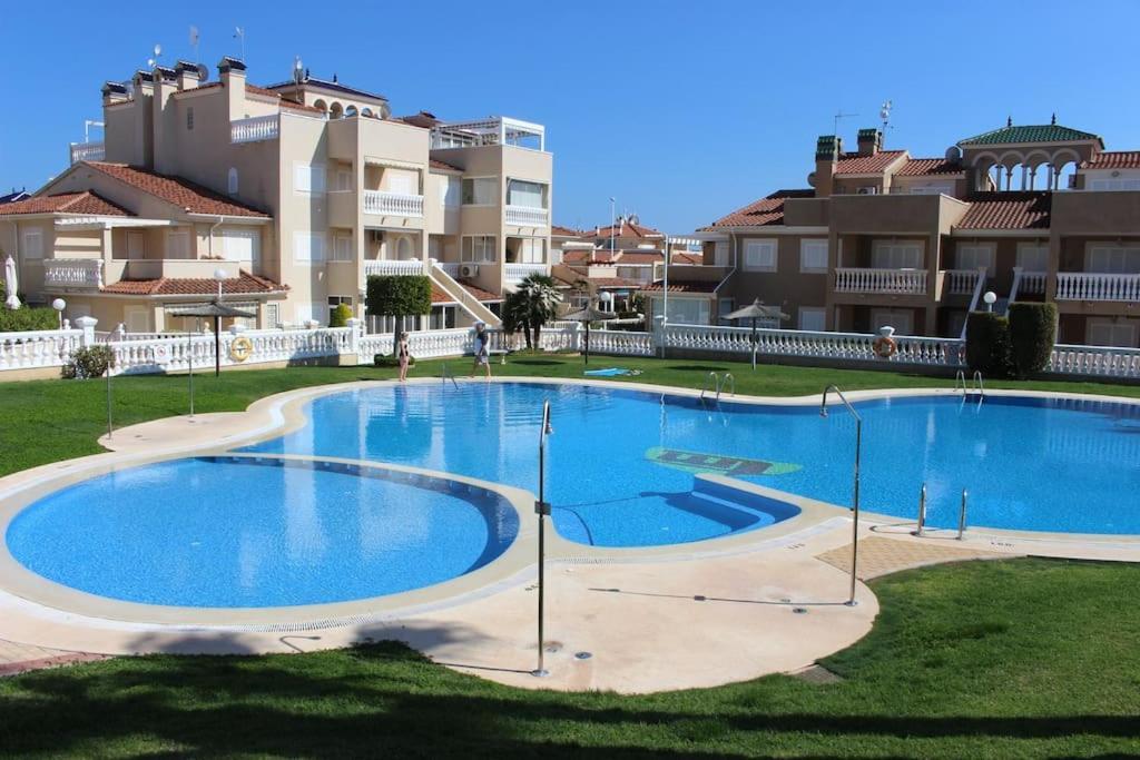 Apartament Z Duzym Tarasem Na Pieknym Osiedlu Orihuela Esterno foto