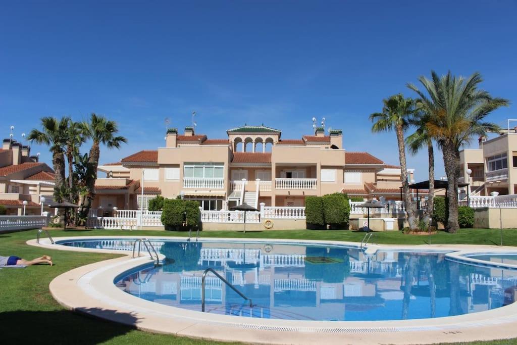 Apartament Z Duzym Tarasem Na Pieknym Osiedlu Orihuela Esterno foto