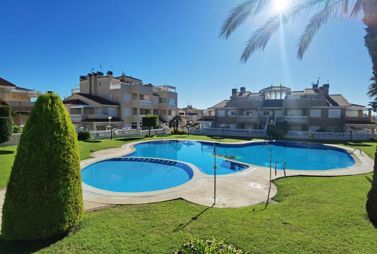 Apartament Z Duzym Tarasem Na Pieknym Osiedlu Orihuela Esterno foto