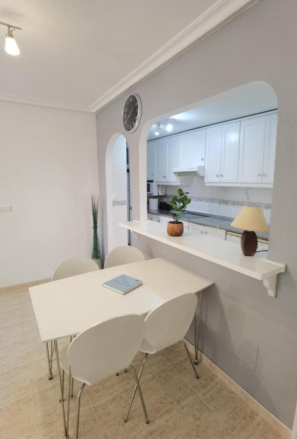 Apartament Z Duzym Tarasem Na Pieknym Osiedlu Orihuela Esterno foto