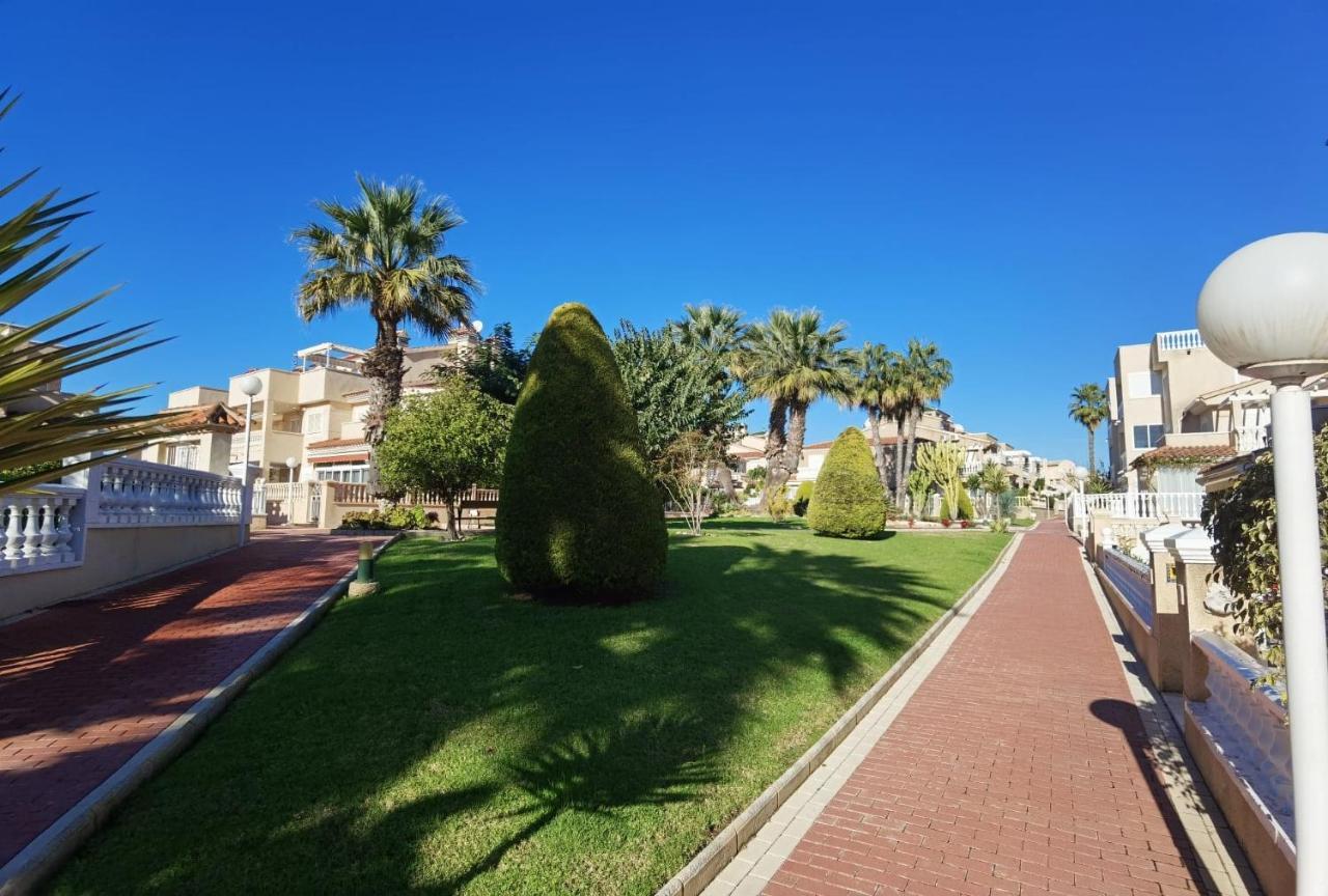 Apartament Z Duzym Tarasem Na Pieknym Osiedlu Orihuela Esterno foto